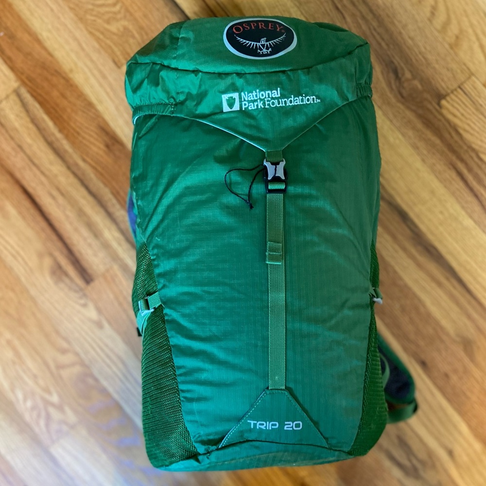 Green Osprey Trip 20 Hiking Pack